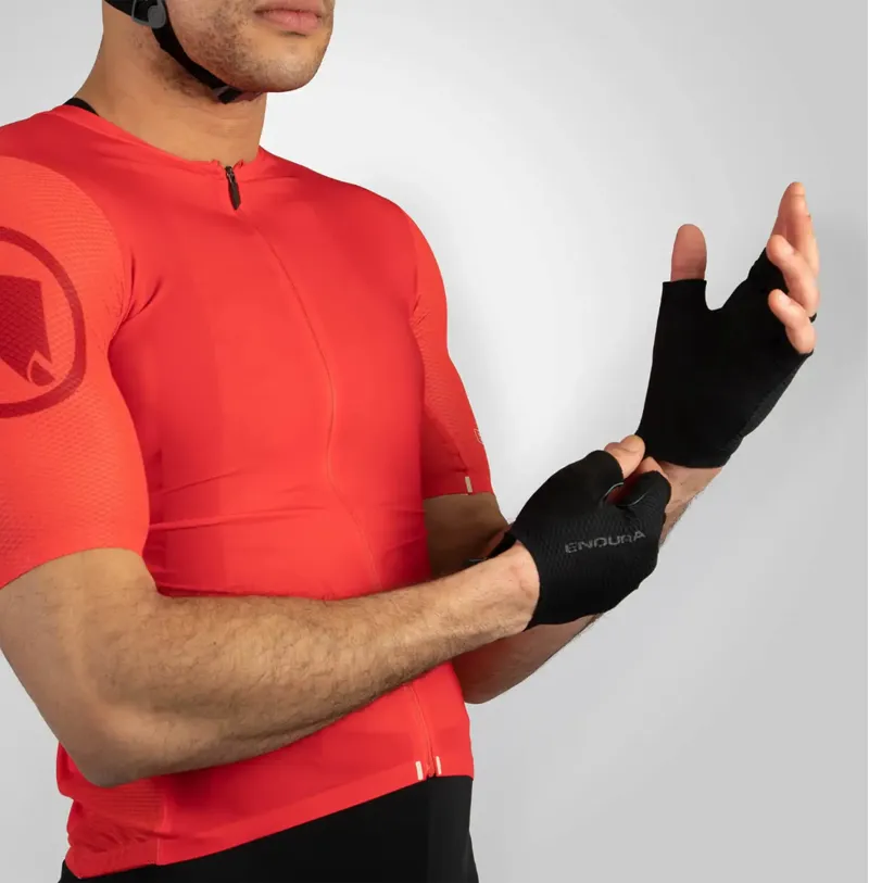 Endura EGM Mitts in Black-3